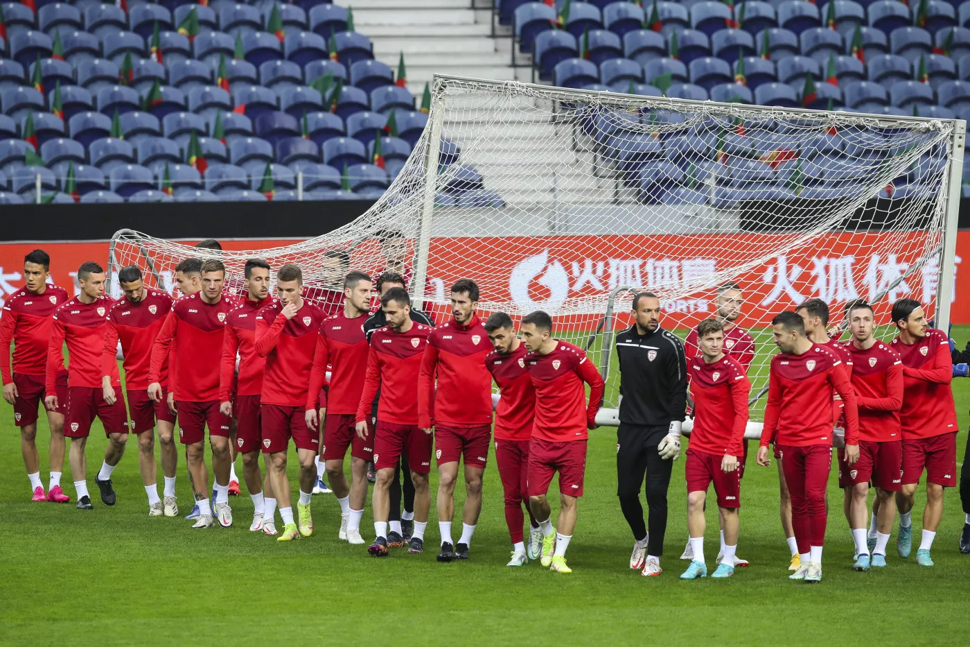 Premier Macedonii Północnej obiecał piłkarzom pół miliona euro za awans do MŚ 2022