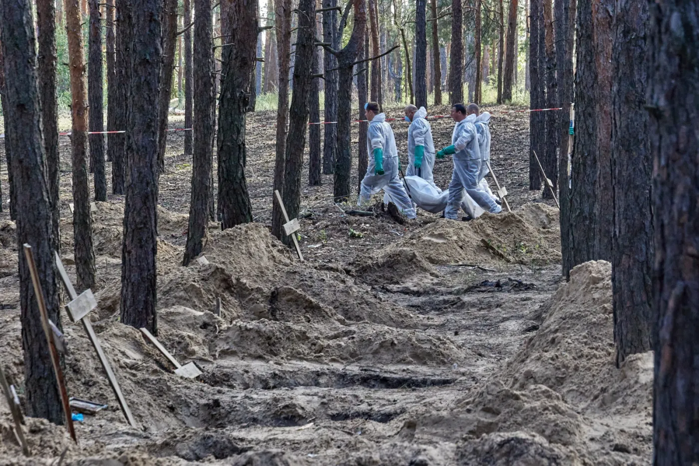 "Nie tylko przerażenie i oburzenie. Na ten widok ogarnia nas szok pamięci..."