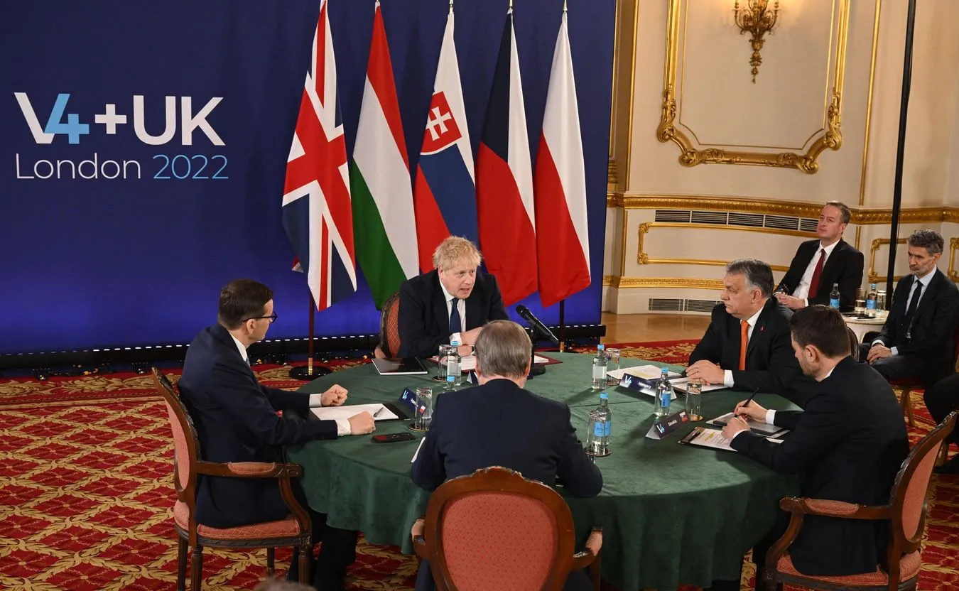 Powrót do polsko-węgierskiej współpracy? "Kraje V4 dojrzały..."