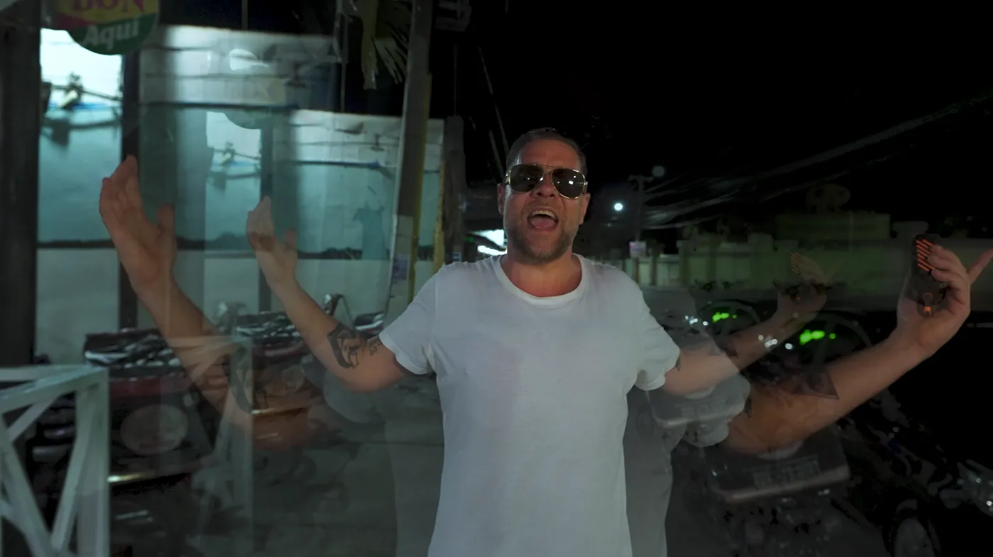 Tede z prześmiewczym singlem promującym nadchodzący album