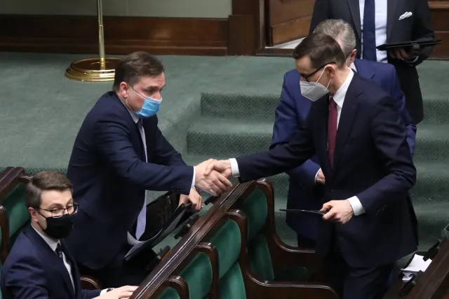 W sprawie KPO rząd murem podzielony