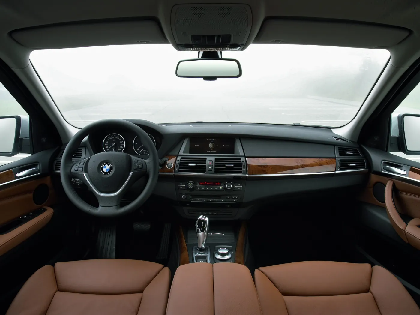17_bmwx5e7010.jpg