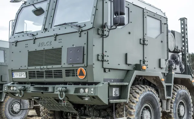 Jelcz rozbił bank na HIMARS-ach! Oto sensacyjny kontrakt polskiej firmy