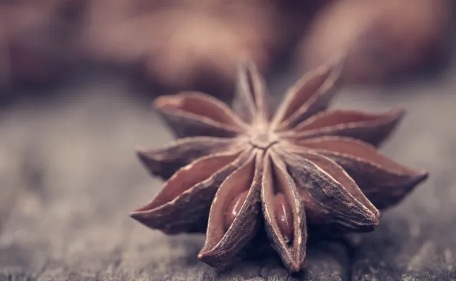 Leczy kaszel, pobudza trawienie: ANYŻ. Zalety przyprawy