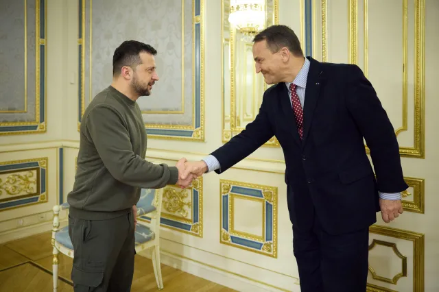 Zełenski przyjął Sikorskiego. Padły słowa o Tusku...