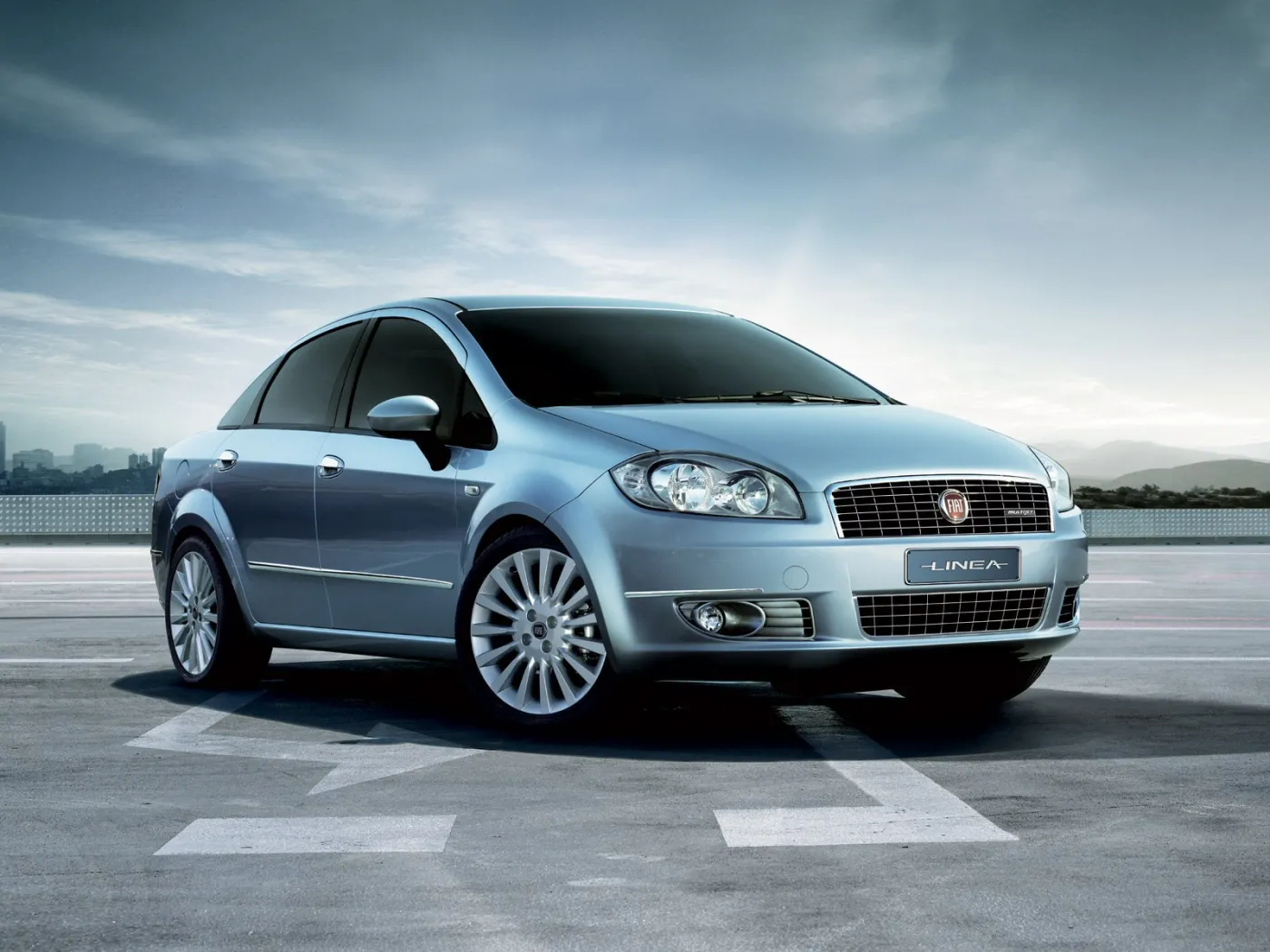 9_fiatlinea3.jpg