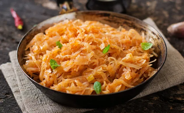 Jak zrobić dobry bigos? Sekretny składnik smacznego bigosu. Dodaj tę jedną rzecz, a będzie wyjątkowy