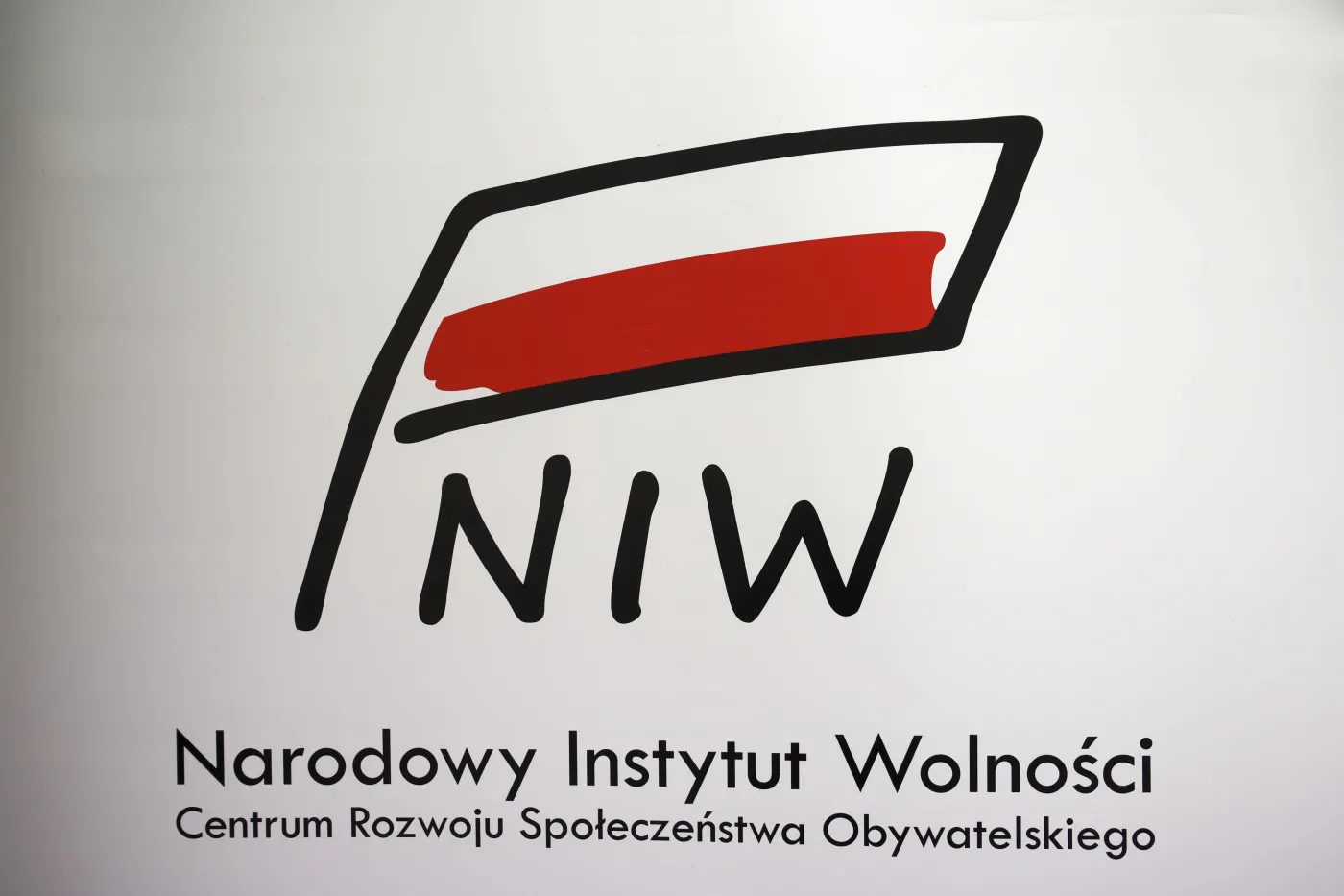 logo NIW Narodowy Instytut Wolności