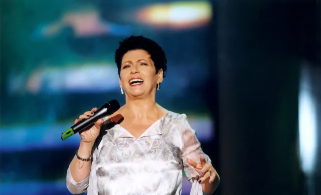 "Wyszłam za mąż, zaraz wracam" - Ewa Bem i Maria Czubaszek radośnie o rozwodzie