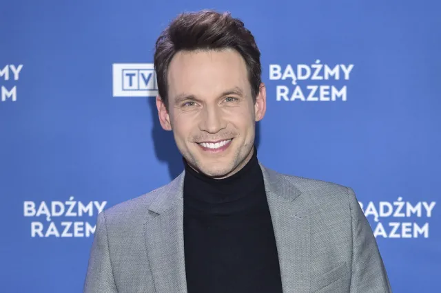 Tomasz Wolny odsunięty. To on poprowadzi koncert "Warszawiacy śpiewają (nie)zakazane piosenki" [FOTO]