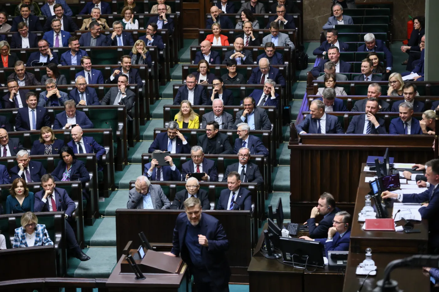 Deficyt wzrośnie o ponad 56 mld zł. Sejm zmienił budżet