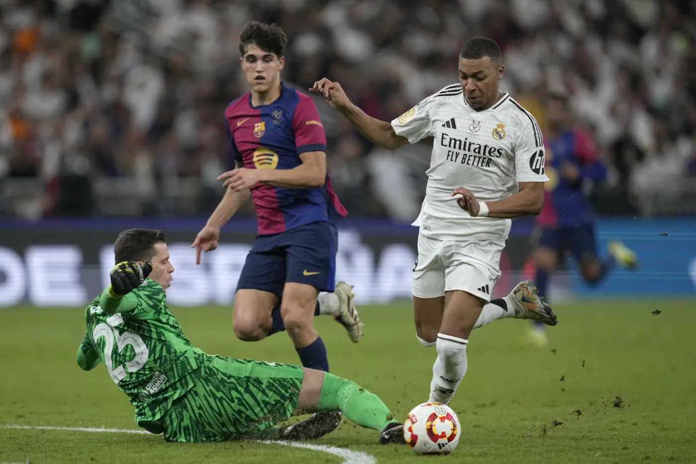 Hiszpanie ocenili Szczęsnego po czerwonej kartce w El Clasico. Nota zaskakuje