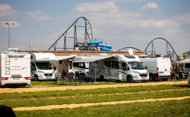 Festiwal Caravaningu w parku rozrywki Energylandia. Dom na kółkach, adrenalina i wyjątkowe spotkania!