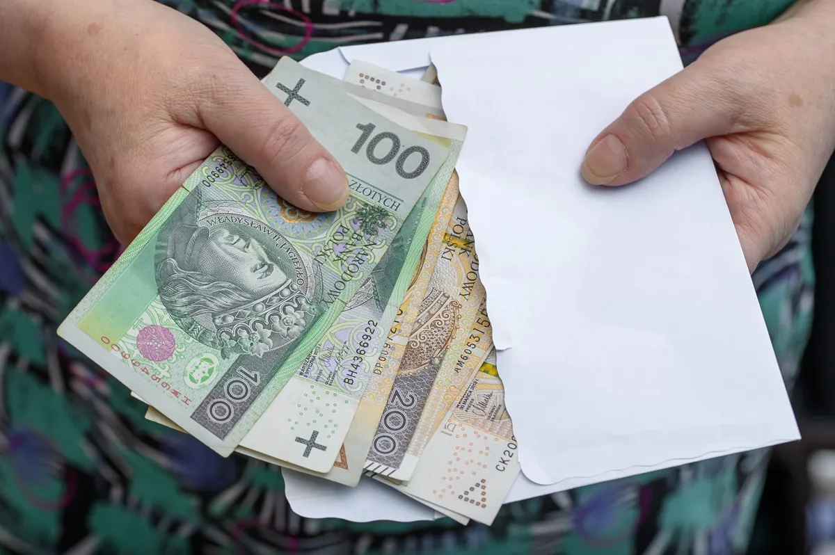 Mało znane świadczenie ZUS. Jak otrzymać dodatkowe 654,48 zł?