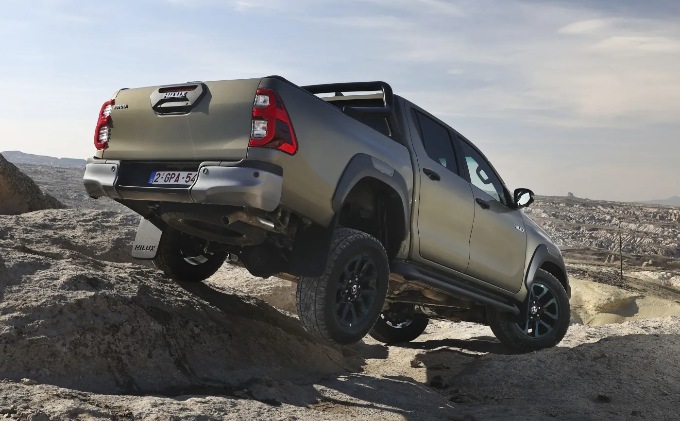 Nowa Toyota Hilux Mild Hybrid 48V
