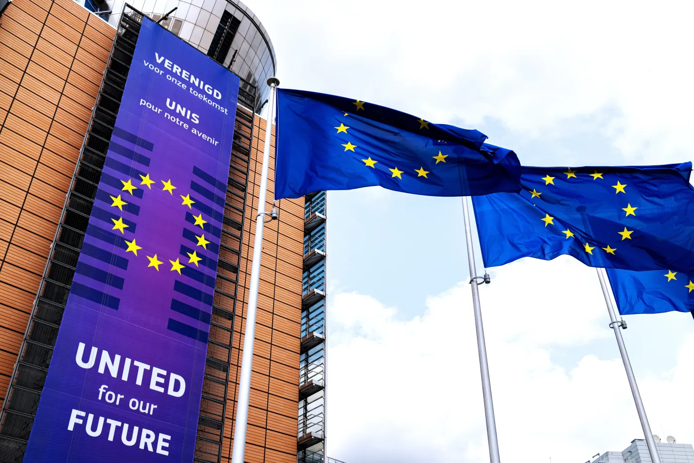 Komisja Europejska pozywa Polskę do TSUE. Na czarnej liście dwa regiony