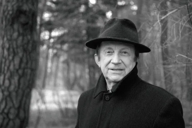 Zamieszanie wokół pochówku Edwarda Linde-Lubaszenki. Będzie pogrzeb państwowy?