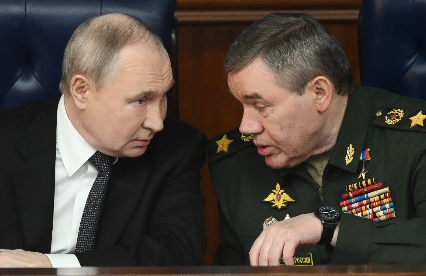 Władimir Putin i Walerij Gierasimow