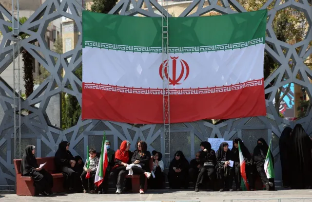 Cieśnina Ormuz znów zamknięta. Iran grozi: Będziemy atakować statki