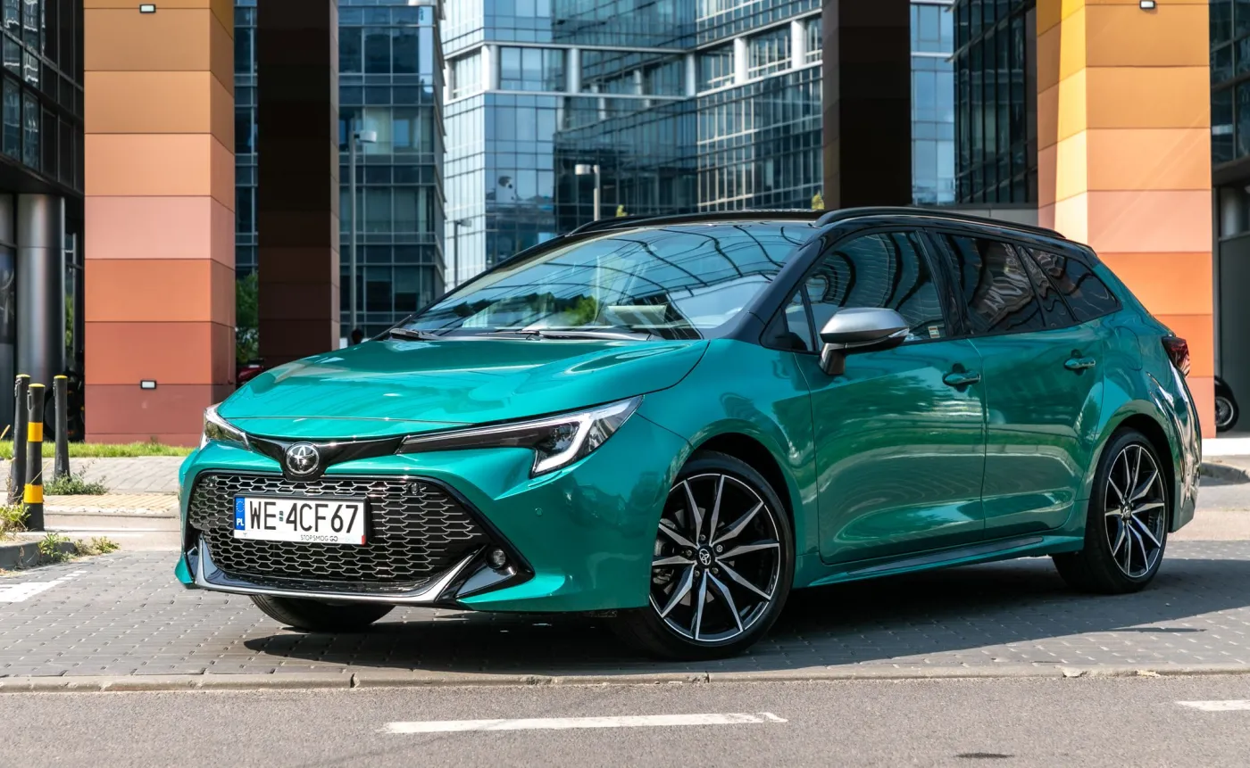 Toyota Corolla TS Kombi 1.8 Hybrid