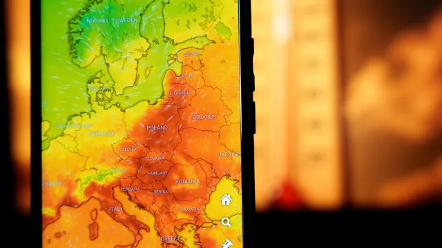 Ekstremalne upały w Polsce. RCB wydało zalecenia