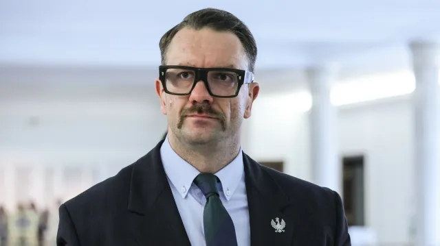 Czarne chmury nad posłem Mejzą. Śledczy wzięli pod lupę dotacje unijne, podejrzenie oszustwa
