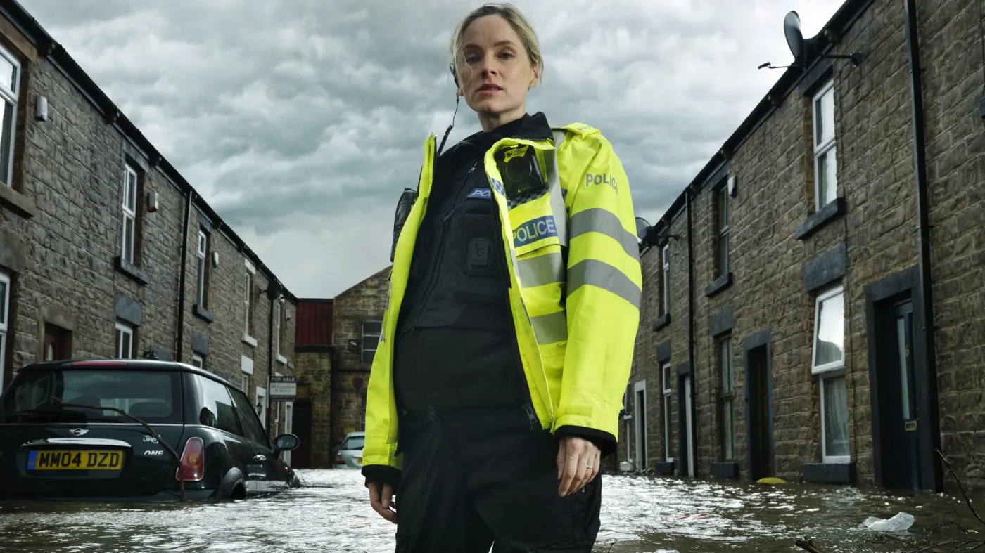 Sophie Rundle w serialu "Po powodzi"