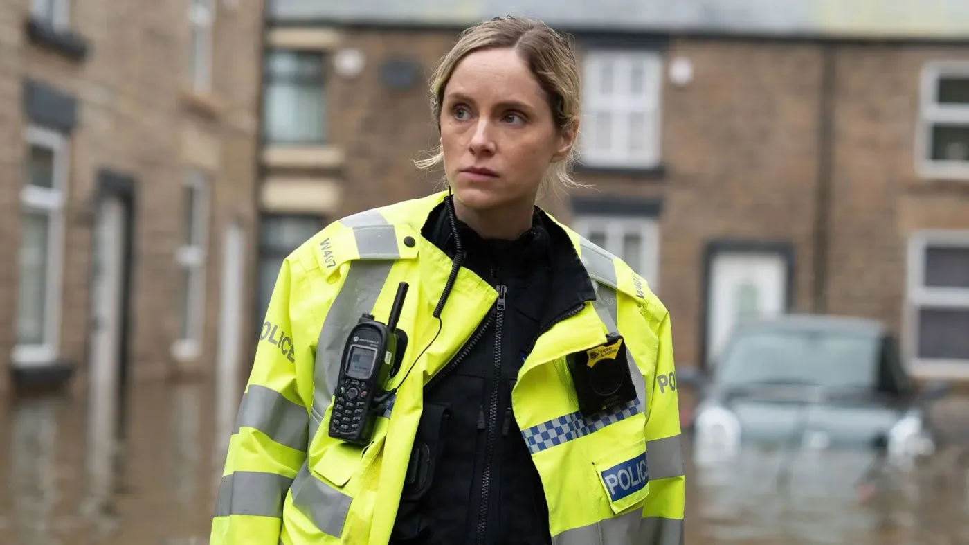 Sophie Rundle w serialu "Po powodzi"