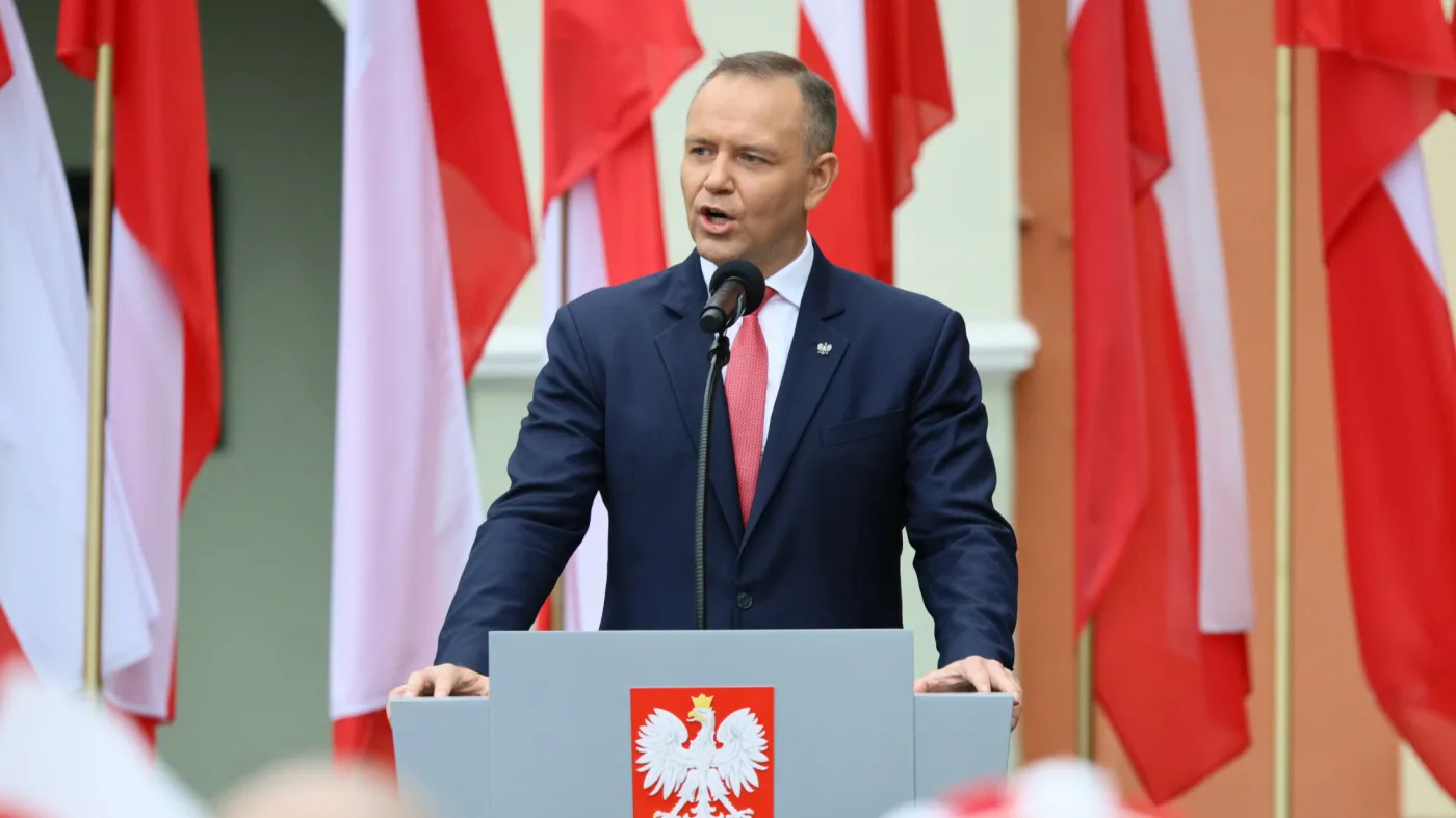 Prezydent Nawrocki nie chce rozmawiać z  Sikorskim o ambasadorach. "Tylko z jego szefem"