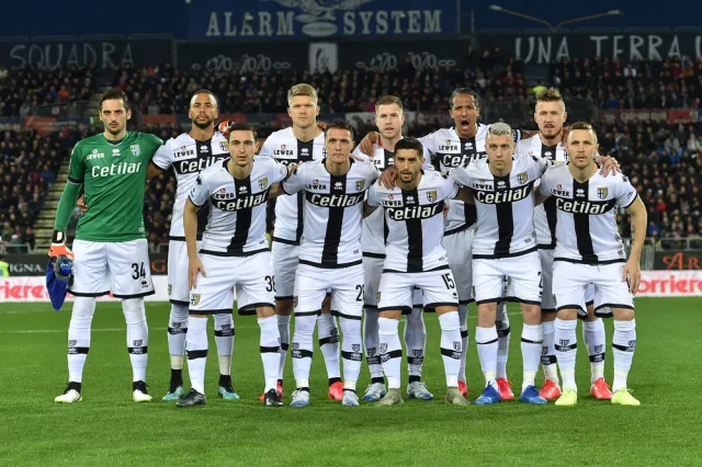 Piłkarze i trenerzy Parmy zrzekli się pensji, by pomóc klubowi w przetrwać koronawirusa