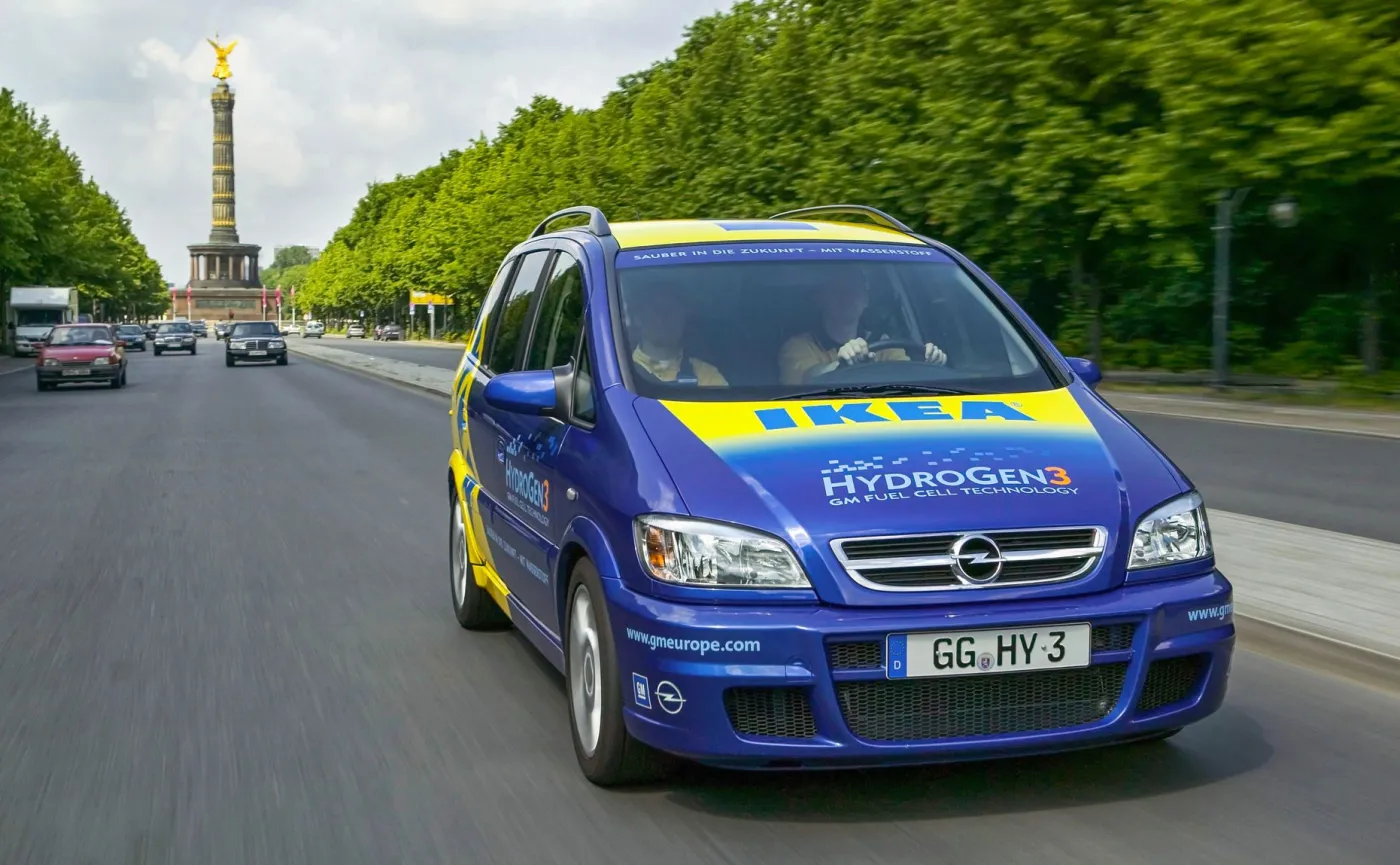 opel-12622321.jpg