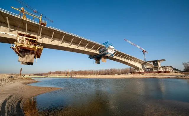 Nowy most na Wiśle bliski ukończenia. Kiedy otwarcie?