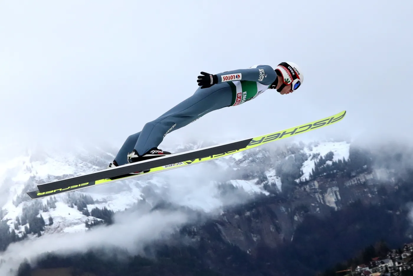 PŚ w skokach: Stoch w mistrzowskiej formie. Wygrał w Engelbergu