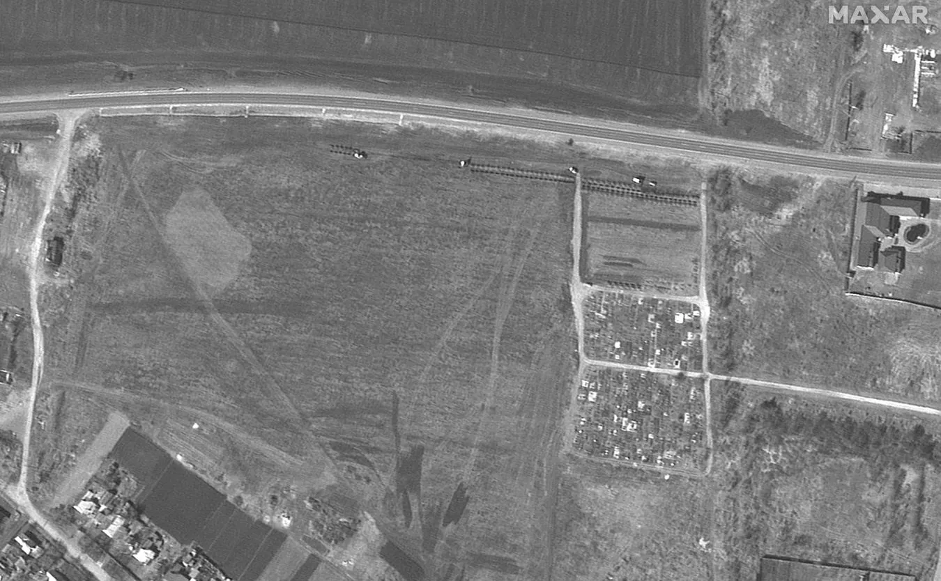 Mariupol: w mieście odkryto kolejny masowy grób