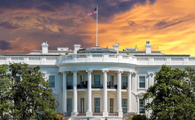 Lekarz prezydenta Trumpa: Pacjent może zostać wypisany ze szpitala w poniedziałek