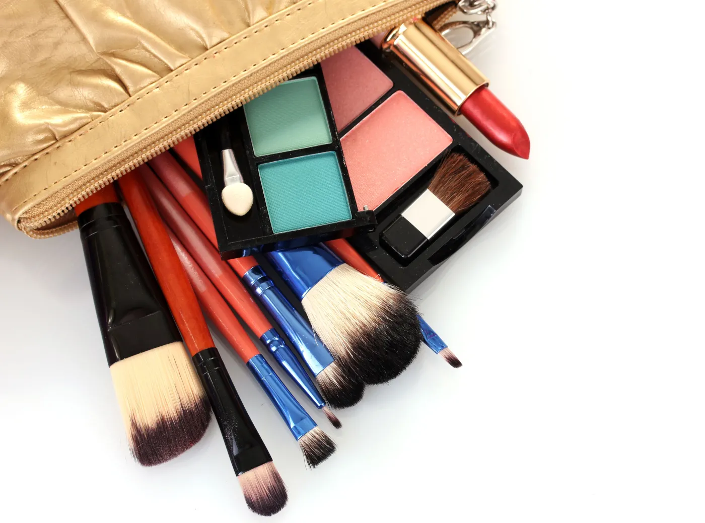 38 proc. kosmetyków z przekroczoną datą trwałości. Wyniki kontroli UOKiK