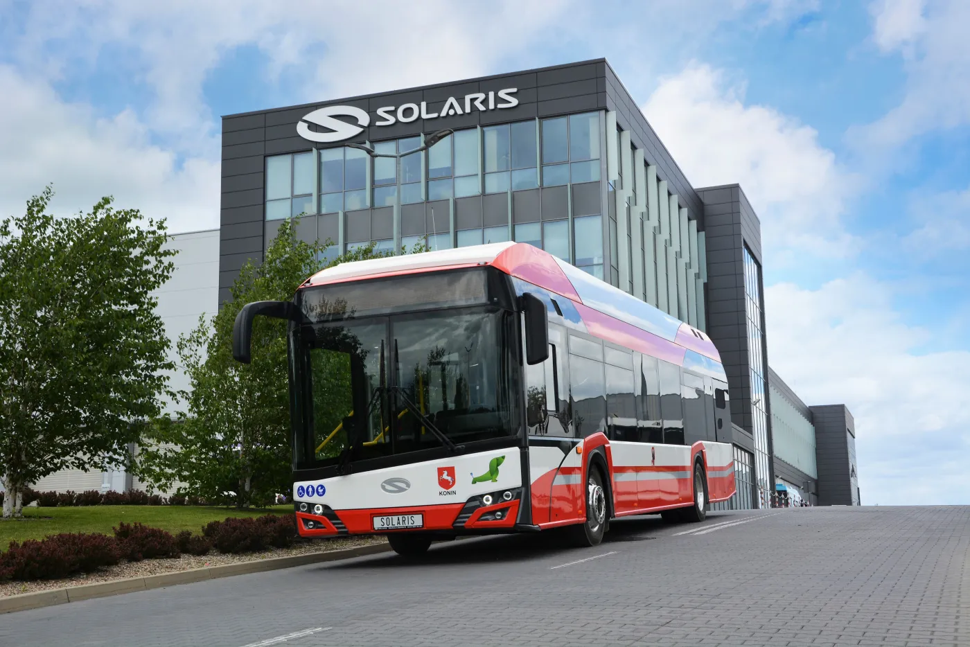 Solaris przekazał pierwszy w Polsce miejski autobus wodorowy