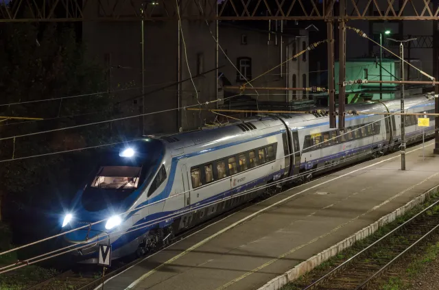 PKP Intercity: Blisko 2,5 mln pasażerów w okresie świąteczno-noworocznym
