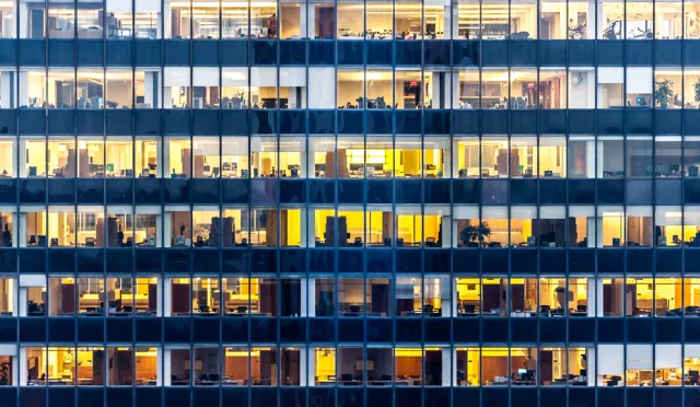 Nowe urlopy i reformy w umowach na okres próbny. Co się zmienia w kodeksie pracy?