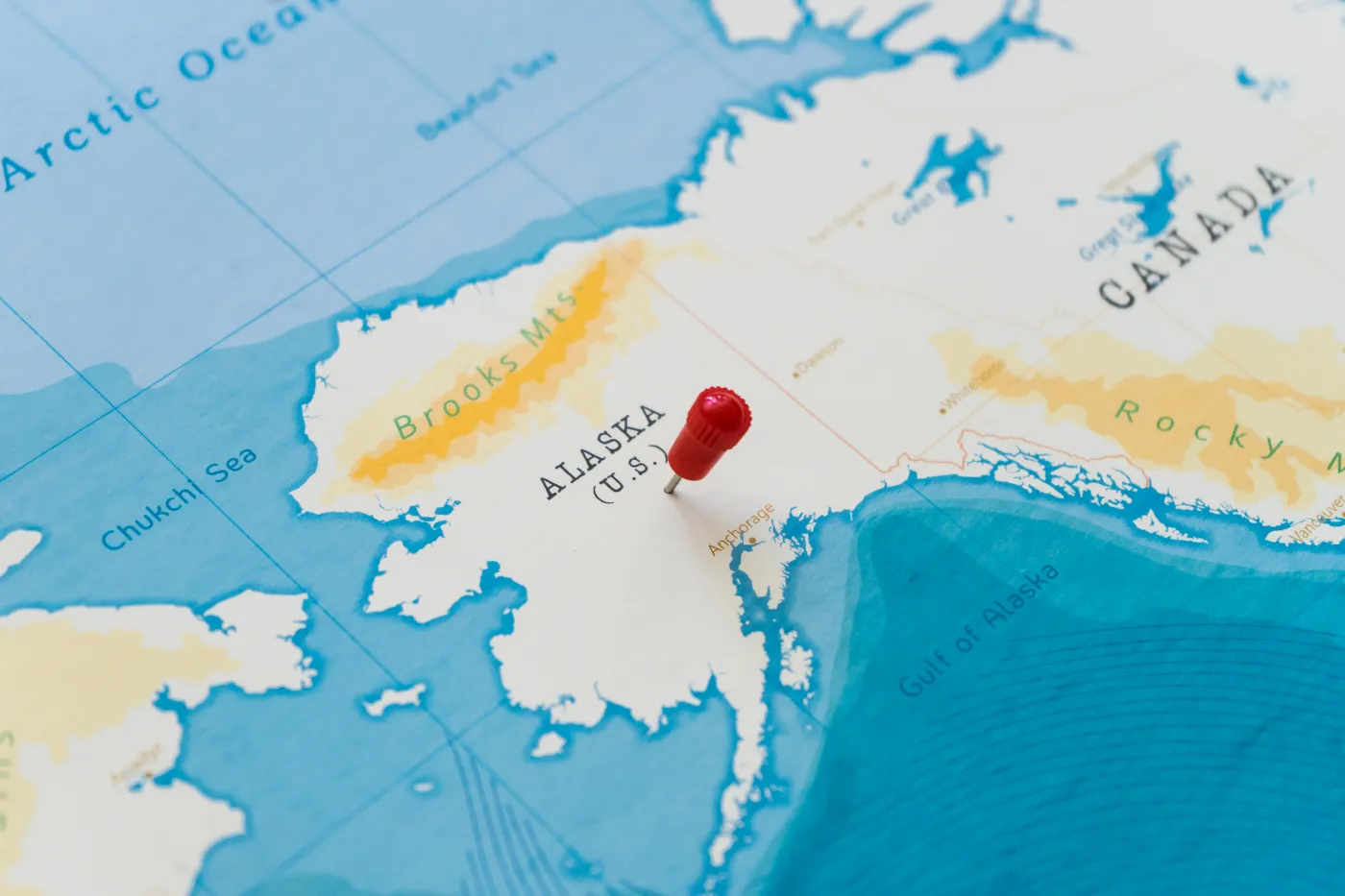 Rzeki Alaski mętnieją i przyjmują kolor rdzy. Przebarwienia są tak duże, że widać je z kosmosu [WIDEO]