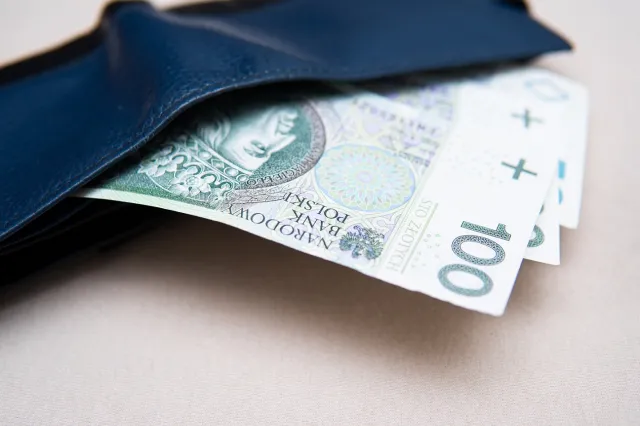 Urzędnicy chcą podwyżek dzięki pensji minimalnej. I specjalnych mnożników. Ruch po stronie rządu