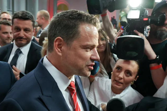 Trzaskowski po przegranych wyborach: dziękuję za każdy głos i przepraszam [WYBORY 2025]