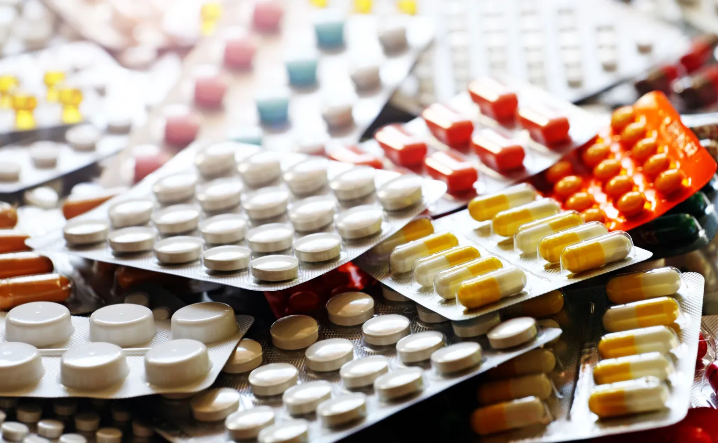 Bezpłatne leki dla dzieci i seniorów. Rząd przyjął projekt ustawy