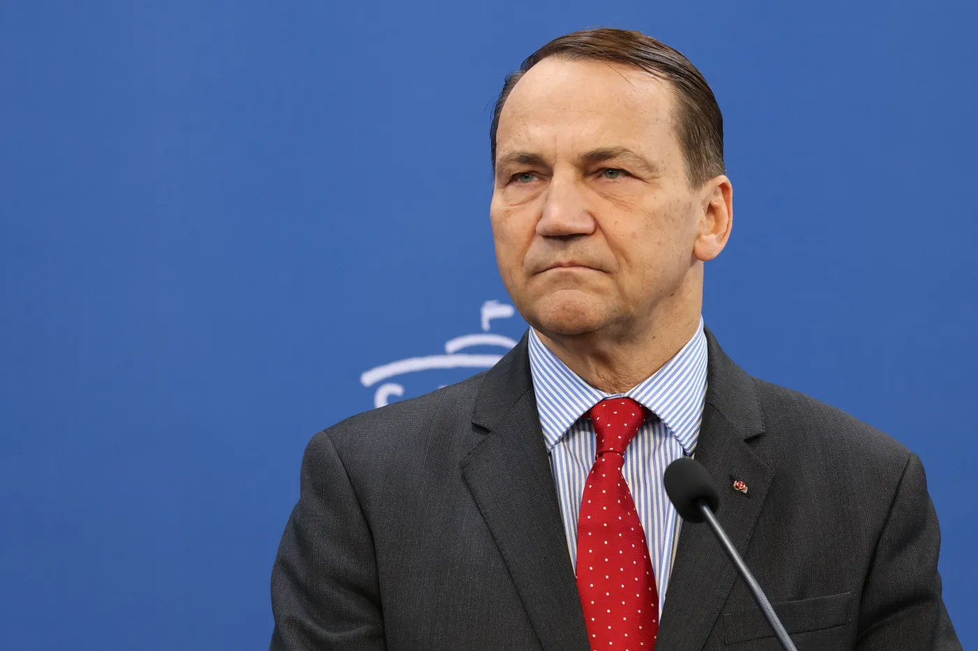 Atak na polską sieć kolejową. Sikorski: To zmusza do rozstrzygnięcia, kto jest sojusznikiem, a kto wrogiem