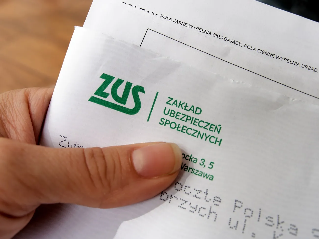 ZUS wysłał miliony listów. Są w nich nowe kwoty emerytur i decyzje o przyznaniu tzw. trzynastej emerytury