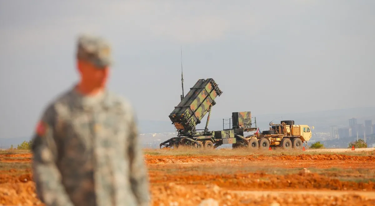 Uzbrojenia nie wystarczy na dwa fronty. Dostawy dla Ukrainy zagrożone