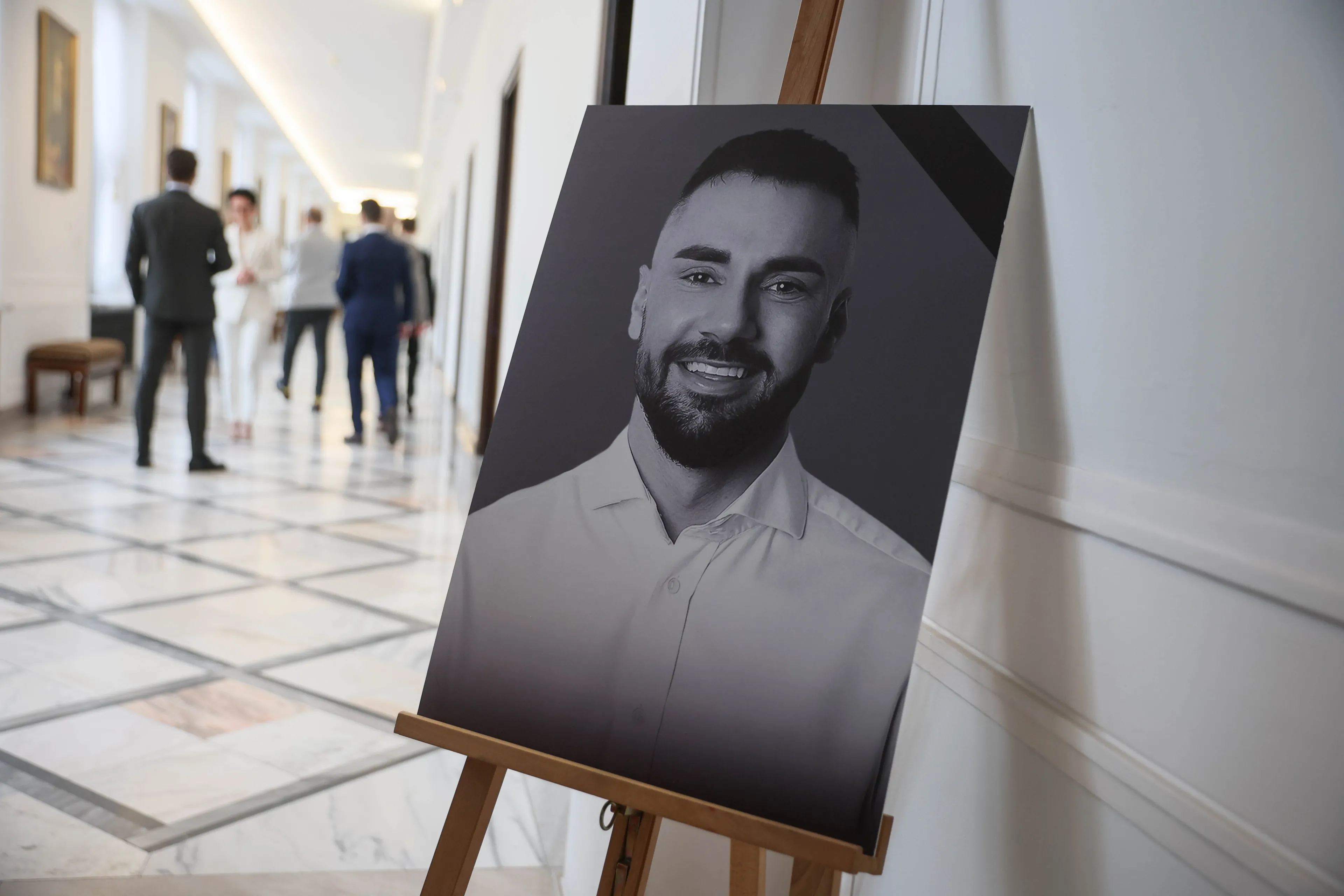 Pogrzeb Łukasza Litewki 29.04.2026 – transmisja w TV i online. Gdzie oglądać na żywo? O której godzinie?