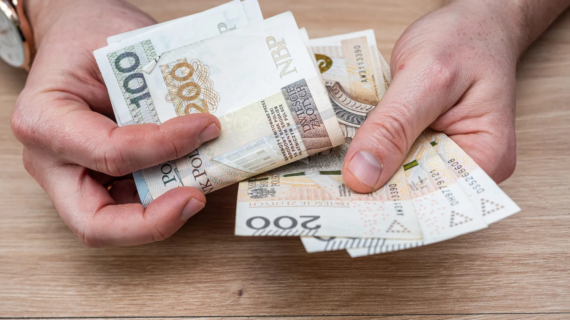 Waloryzacja kwoty wolnej od podatku do 60 tys. zł i zmiany płac. Sejm zajmie się propozycją zmian