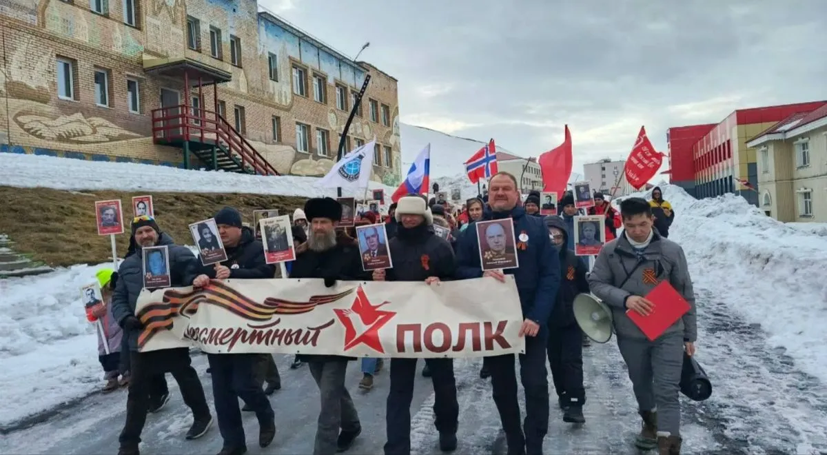Pochód z okazji Dnia Zwycięstwa na Svalbardzie