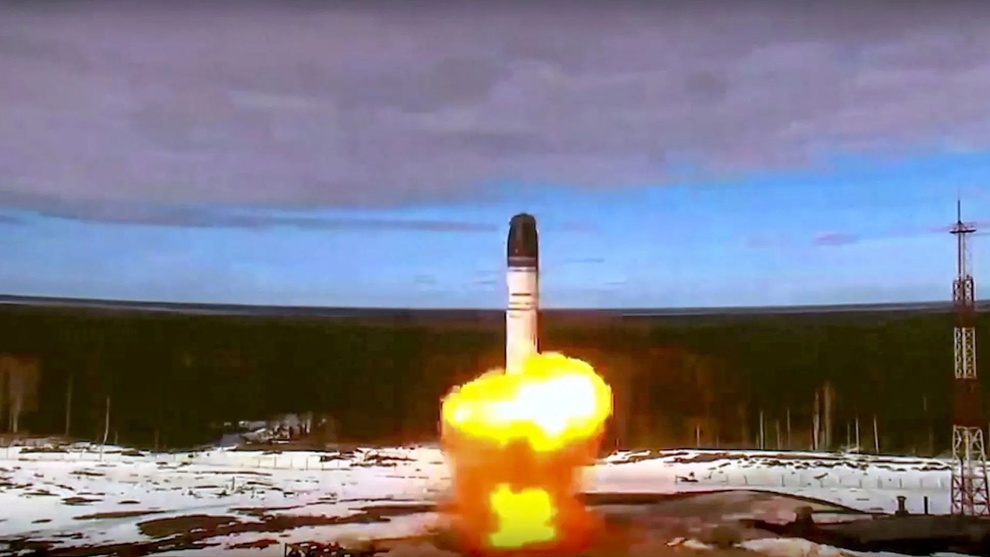 Putin groził Sarmatem. Superrakieta okazała się atomowym strachem na wróble